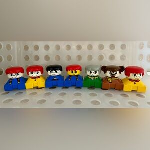 Vintage Lego Duplo Brick Figures, lot of seven, circa 1990’s